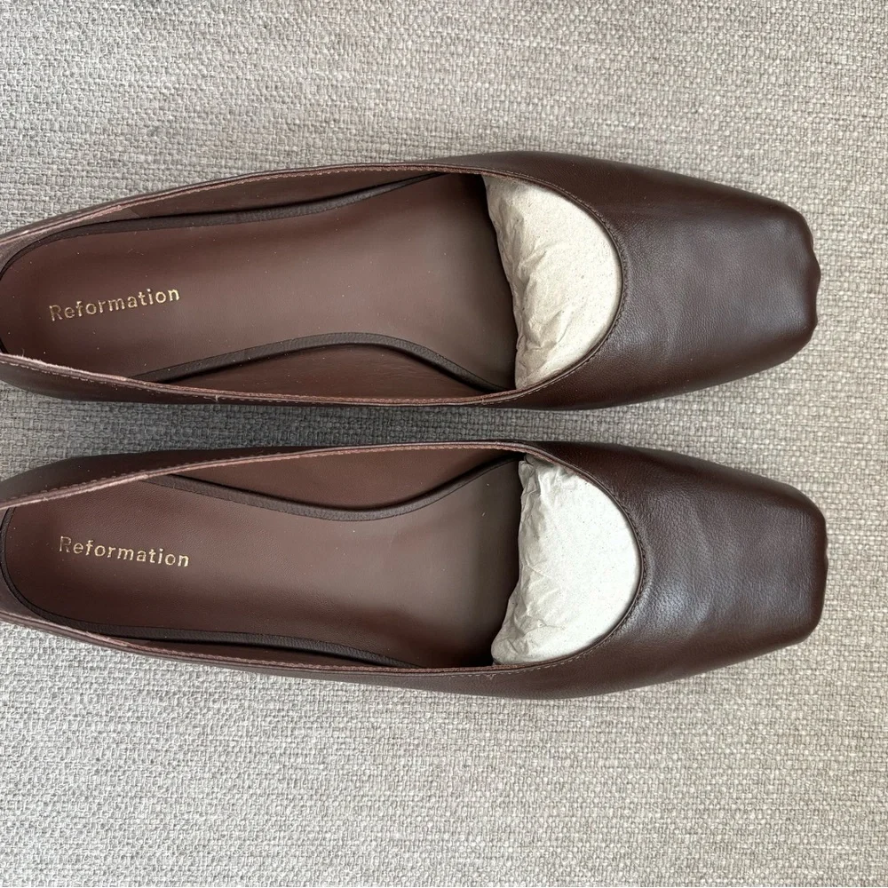 Reformation Brown Gathered-Toe Leather Ballet Flats - Picture 2 of 13
